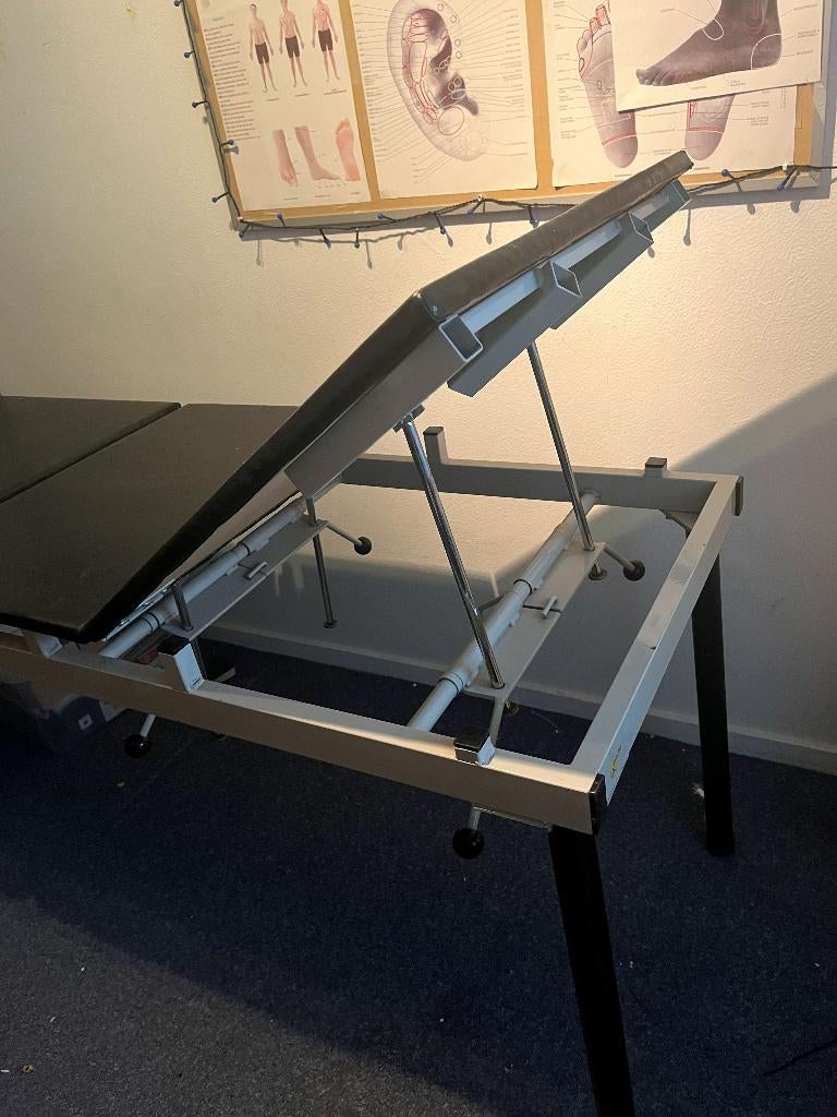 Massage Tafel zware uitvoering, geheel instelbaar, Ophalen of Verzenden, Zo goed als nieuw, Massagetafel