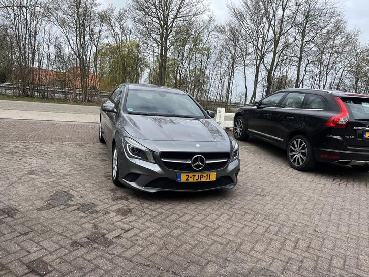 Mercedes-Benz CLA-Klasse 180 Ambition AMG TREKHAAK ZWARTE HE, Auto's, Mercedes-Benz, Bedrijf, Te koop, CLA, ABS, Achteruitrijcamera
