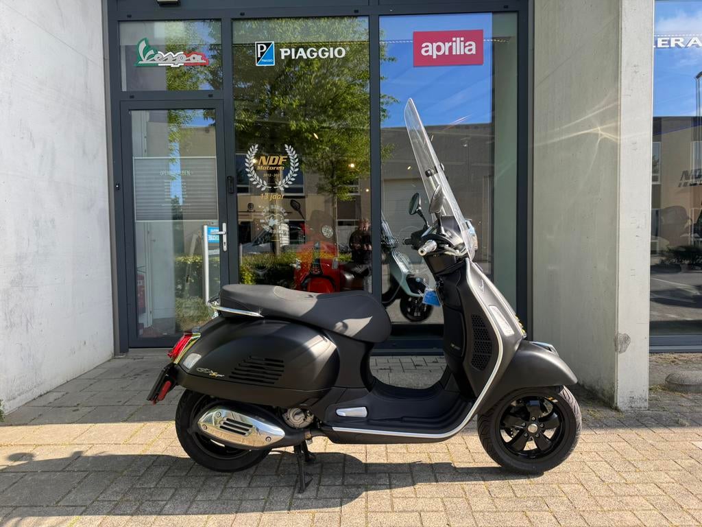 Piaggio Vespa 300cc gts hpe abs asr!, Particulier, Scooter