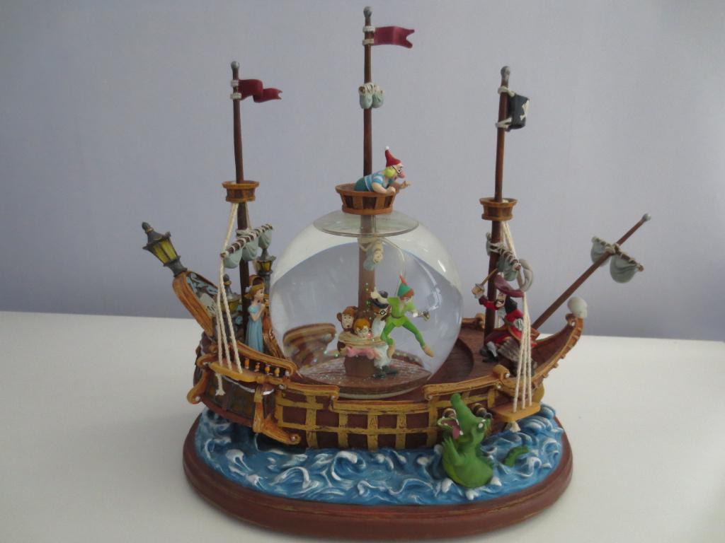 Disney Snow-Globe: Peter Pan - Disney item: 205053003001, Ophalen of Verzenden, Peter Pan of Pinokkio, Zo goed als nieuw, Overige typen