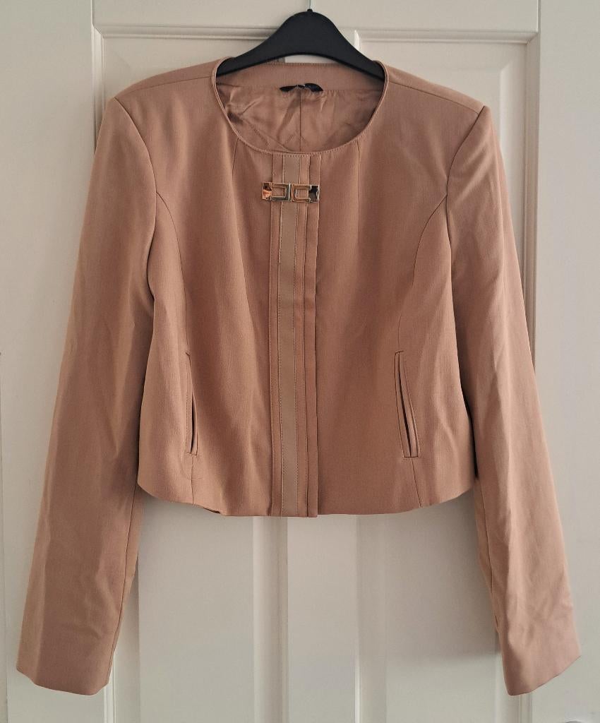 Elisabetta Franchi blazer chic model met gesp maat M, Kleding | Dames, Jasjes, Kostuums en Pakken, Zo goed als nieuw, Jasje, Maat 38/40 (M)