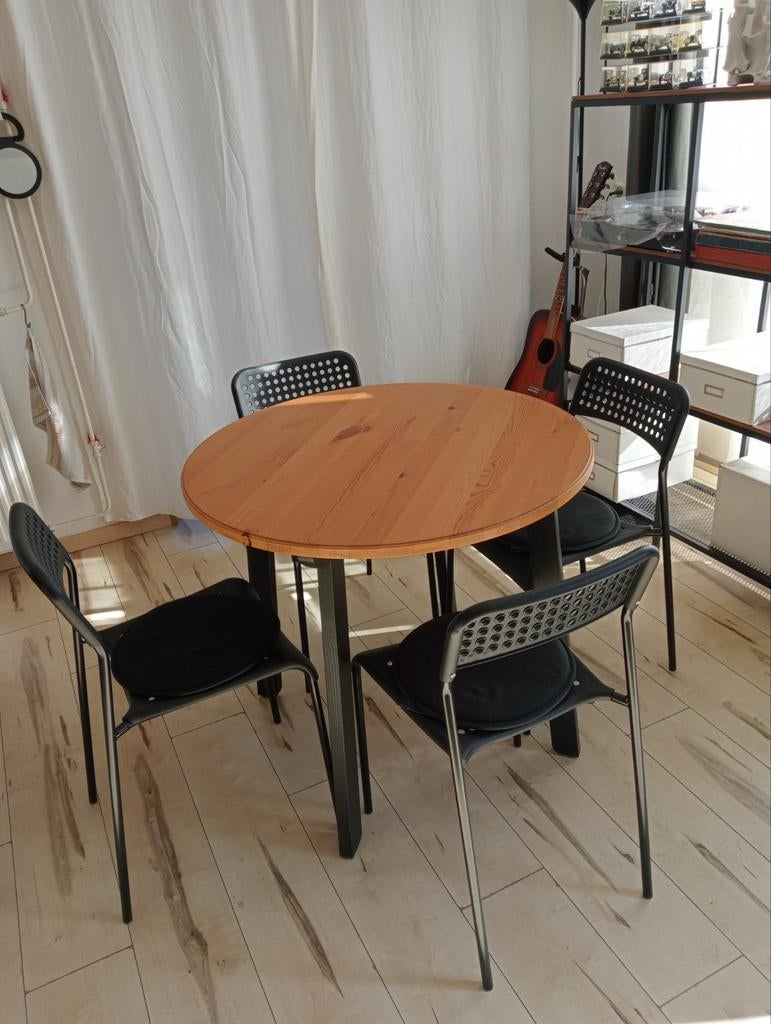 IKEA ronde tafel, van massief hout., Ophalen of Verzenden, Rond, 50 tot 100 cm, 50 tot 100 cm