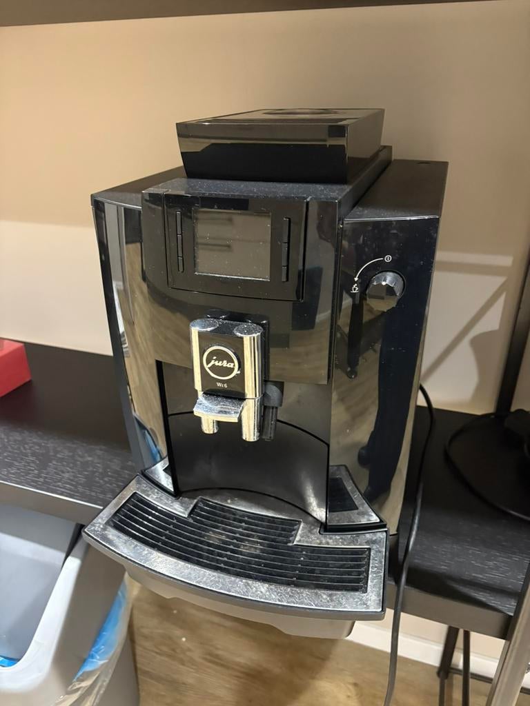 Jura WE6 Koffiemachine Piano Black, Ophalen, Afneembaar waterreservoir, Gebruikt, 10 kopjes of meer