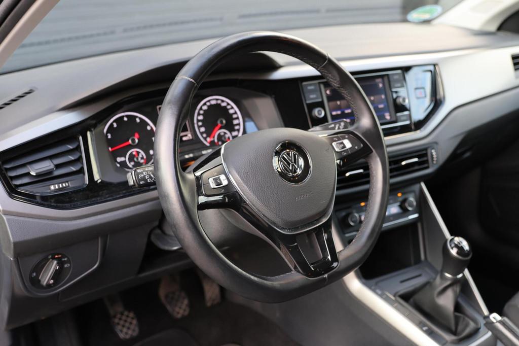 Volkswagen Polo 1.0 MPI Comfortline | LED | PDC | Climate |, Auto's, 1005 kg, Stof, Gebruikt, Zwart