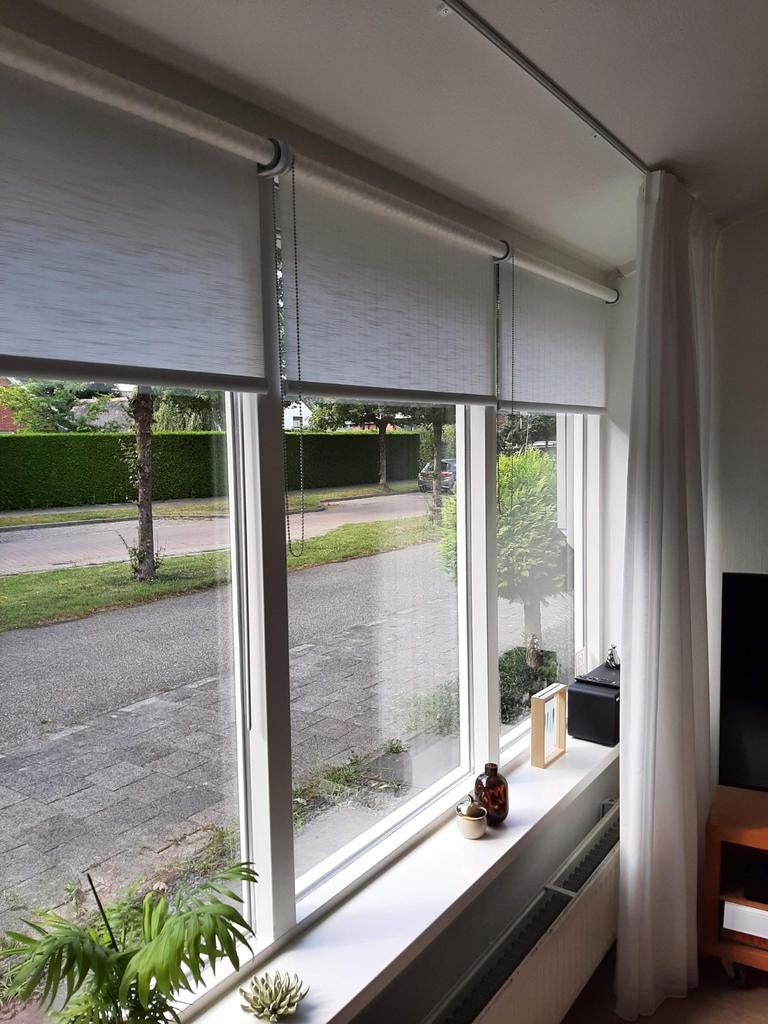 Prachtige rolgordijnen offwhite zo goed als nieuw 6x, Huis en Inrichting, Stoffering | Gordijnen en Lamellen, Zo goed als nieuw