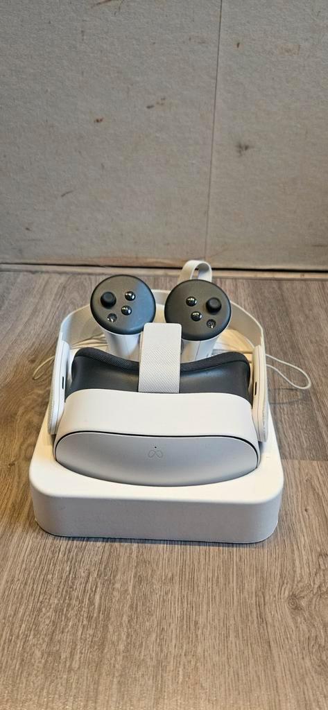 Oculus quest 3s, Spelcomputers en Games, Virtual Reality, Zo goed als nieuw, Overige platformen, VR-bril, Ophalen of Verzenden