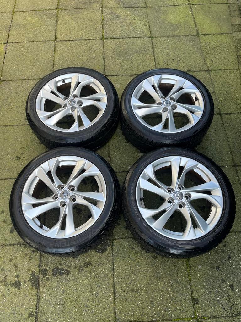 Vredestein Winterbanden op 17” Opel velgen, Auto-onderdelen, Banden en Velgen, Ophalen, Banden en Velgen, 17 inch, Winterbanden