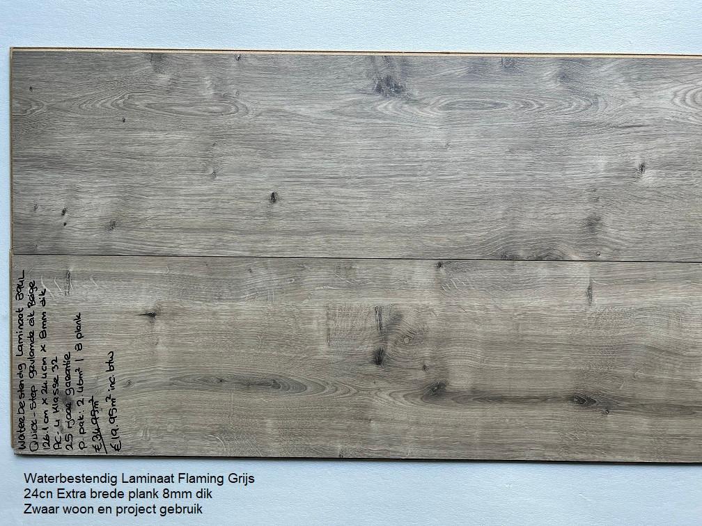 Waterbestendig Laminaat Zand Grijs Fla. Extra brede 24cm, Huis en Inrichting, Stoffering | Vloerbedekking, 75 m² of meer, Waterbestendig laminaat