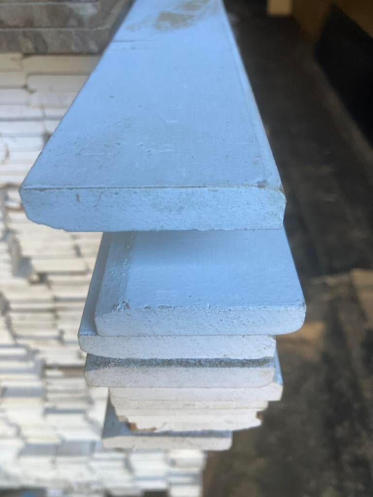 Koplatten gegrond per pak 10 stuks meranti plinten, Doe-het-zelf en Verbouw, Ophalen, Zo goed als nieuw, Mdf, 200 tot 250 cm