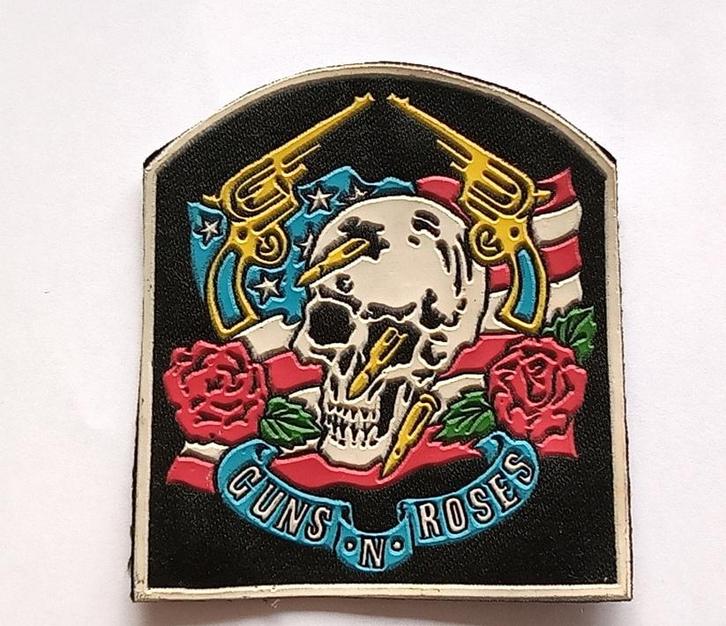 Guns N' Roses vrij zeldzame vintage 80's rubber patch rp5, Verzamelen, Muziek, Artiesten en Beroemdheden, Nieuw, Kleding, Verzenden