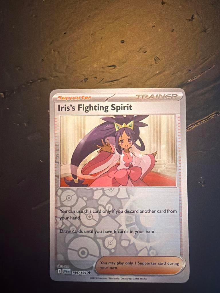 Iris's Fighting Spirit 149 Reverse Holo, Ophalen of Verzenden, Zo goed als nieuw, Losse kaart, Foil