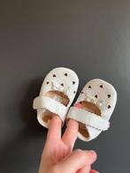 Witte babyschoentjes klittenband met hartjes, maat 17 Next, Kinderen en Baby's, Babykleding | Schoentjes en Sokjes, Schoentjes