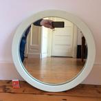 Pastelgroen ronde spiegel op hout jaren 70 vintage 44 cm, Minder dan 50 cm, Rond, Ophalen of Verzenden, Zo goed als nieuw