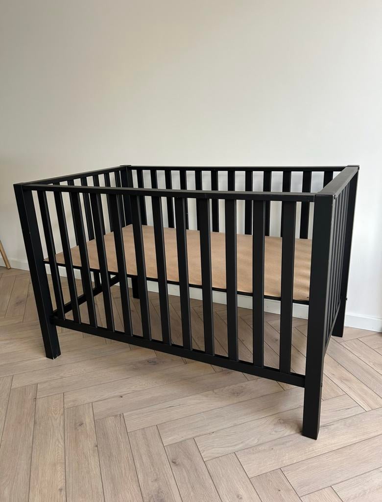 Tweeling box zwart, Kinderen en Baby's, Boxen, Ophalen, Gebruikt