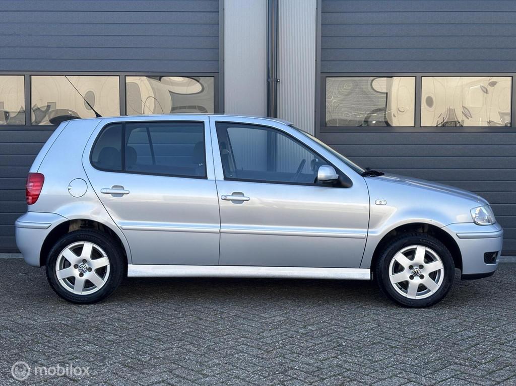 Volkswagen Polo 1.4 Comfortline Uitvoering // 5Drs _ Airco, Auto's, Volkswagen, 450 kg, 4 cilinders, 60 pk, 49 €/maand