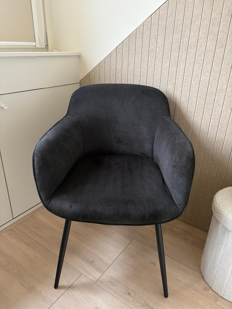 Kwantum Como eetstoel - Corduroy donkergrijs/zwart, Huis en Inrichting, Stoelen, Ophalen, Zwart, Zo goed als nieuw, Eén