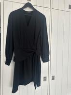 Mango jurk zwart met ceintuur XL, Ophalen of Verzenden, Zo goed als nieuw, Maat 42/44 (L), Zwart
