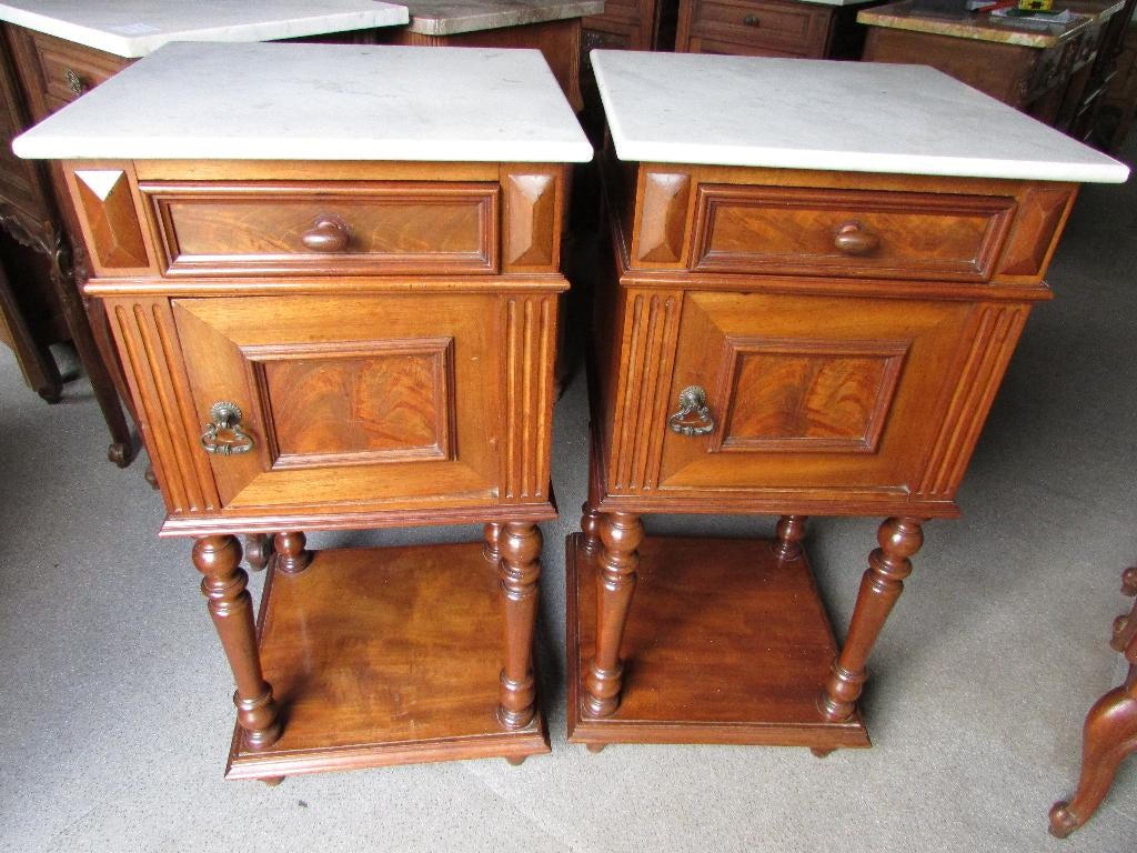 antiek set mahonie nachtkastjes wit marmer 325,00, Ophalen of Verzenden