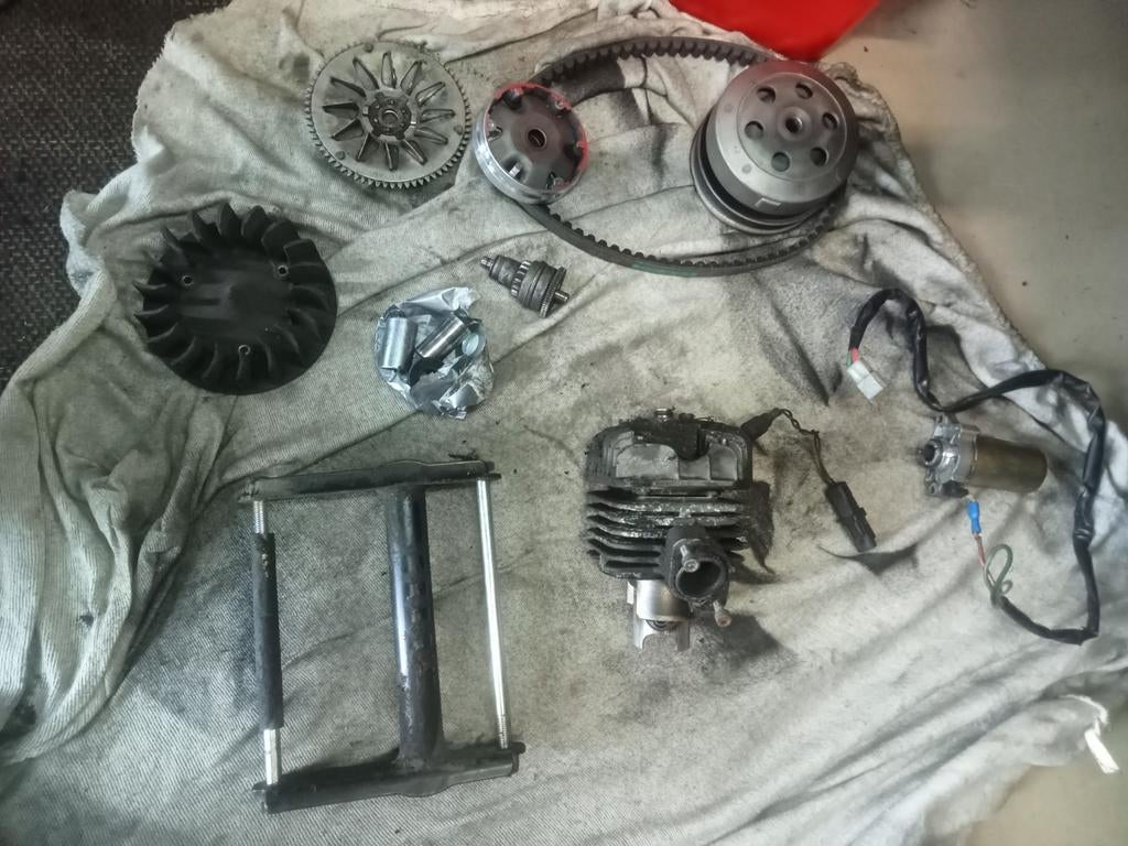 Onderdelen Peugeot Elystar Injectie oa cilinder, Ophalen of Verzenden, Peugeot