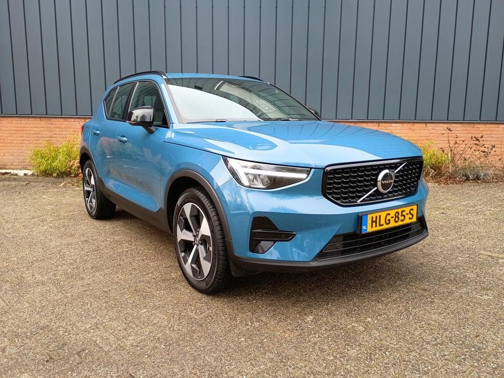 Volvo XC40 B4 Plus Dark | Harman Kardon | Elektrische stoele, 12 maanden, Gebruikt, 4 cilinders, Blauw