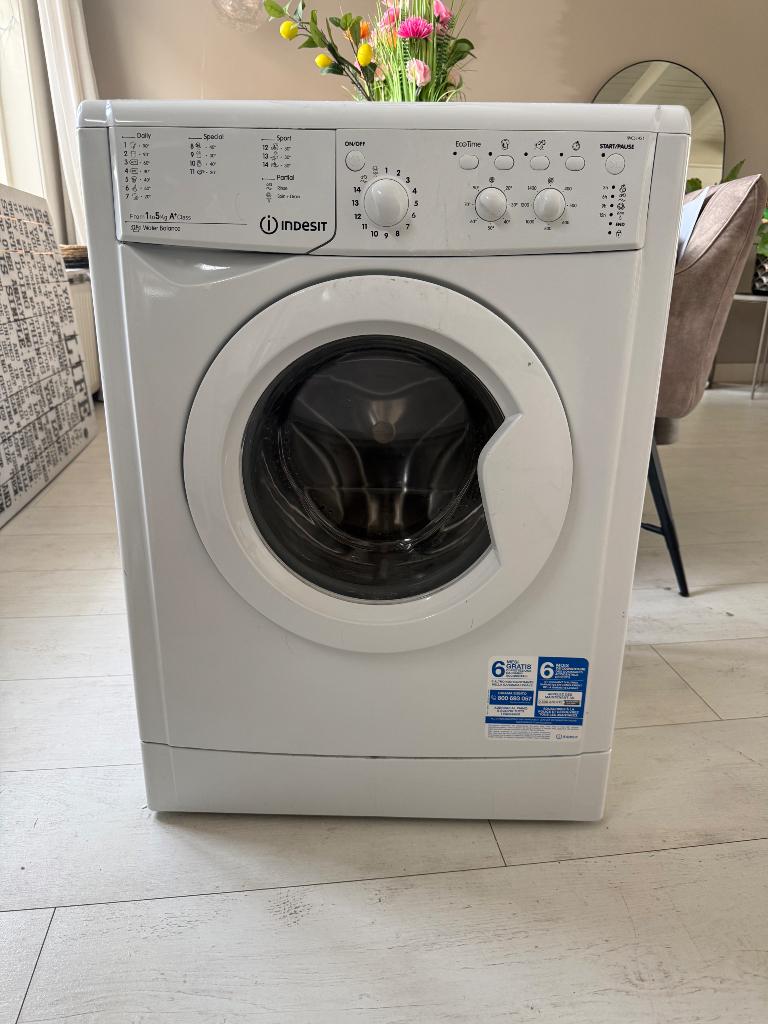Wasmachine Indesit!, Witgoed en Apparatuur, Wasmachines, Ophalen, 1200 tot 1600 toeren, 4 tot 6 kg, Zo goed als nieuw