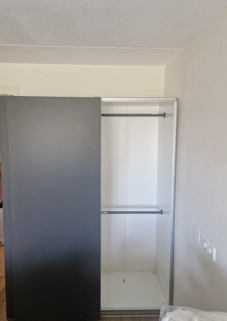 Kledingkast met schuifdeuren, Huis en Inrichting, Kasten | Kledingkasten, Ophalen, 200 cm of meer, 150 tot 200 cm, Zo goed als nieuw