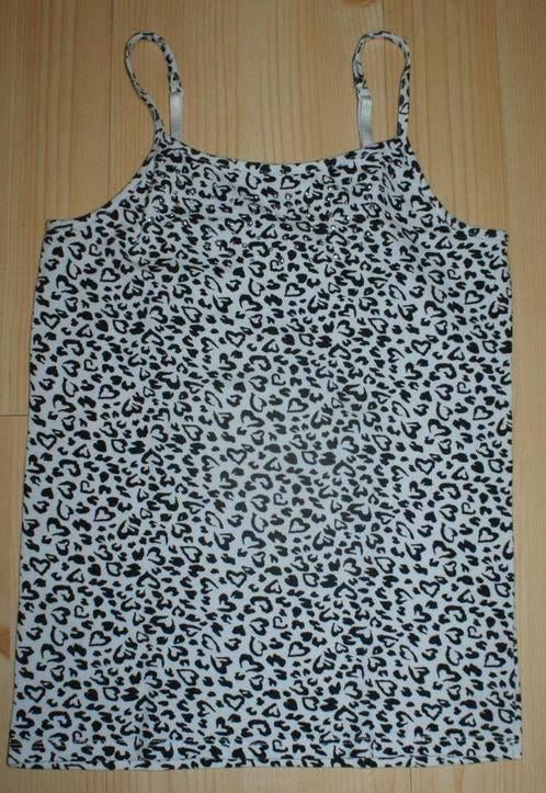 Topje/shirtje maat 146/152 met glittersteentjes vóór en, Ophalen of Verzenden, Gebruikt, Meisje, Shirt of Longsleeve