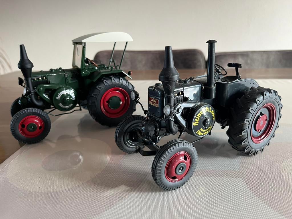 Twee Lanz Bulldog trekkers Schuco, Hobby en Vrije tijd, Modelauto's | 1:18, Ophalen of Verzenden, Zo goed als nieuw, Overige typen