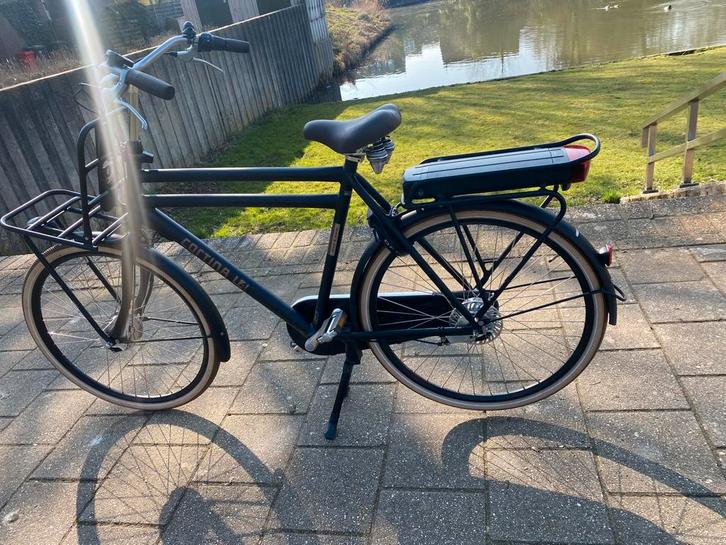 Heren elektrische fiets CORTINA 4(origineel), Fietsen en Brommers, Elektrische fietsen, Zo goed als nieuw, Cortina, 59 cm of meer