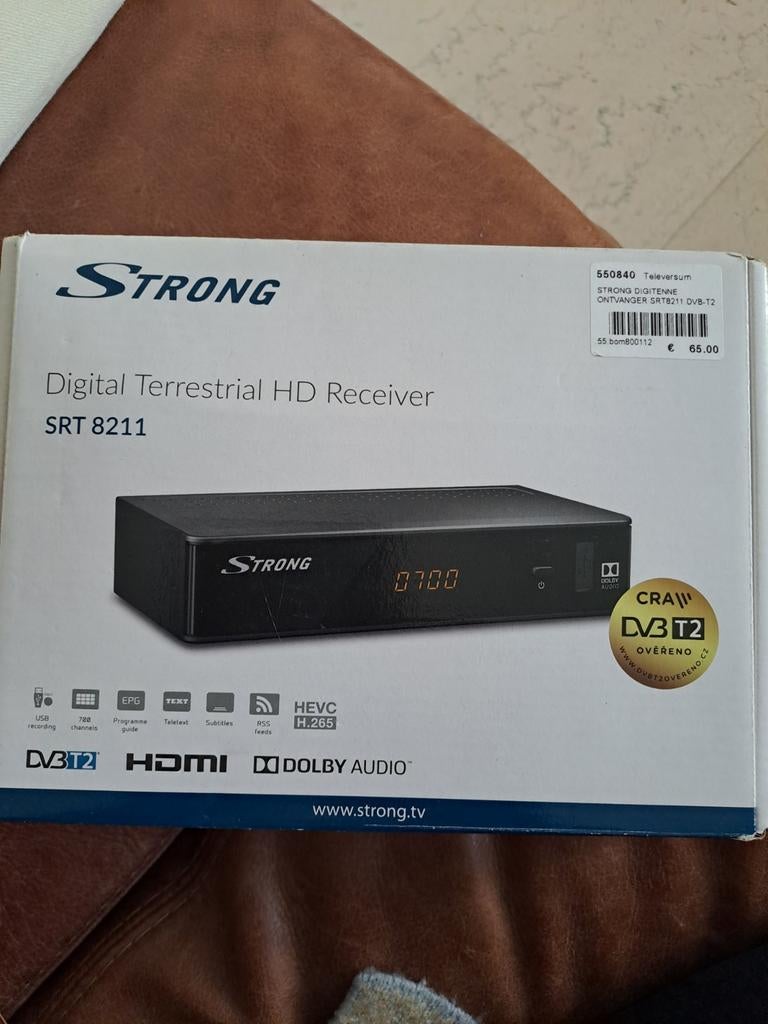 Strong SRT 8211 Digitale Terrestriële HD Ontvanger DVB-T2, Ophalen of Verzenden, Zo goed als nieuw, Decoder
