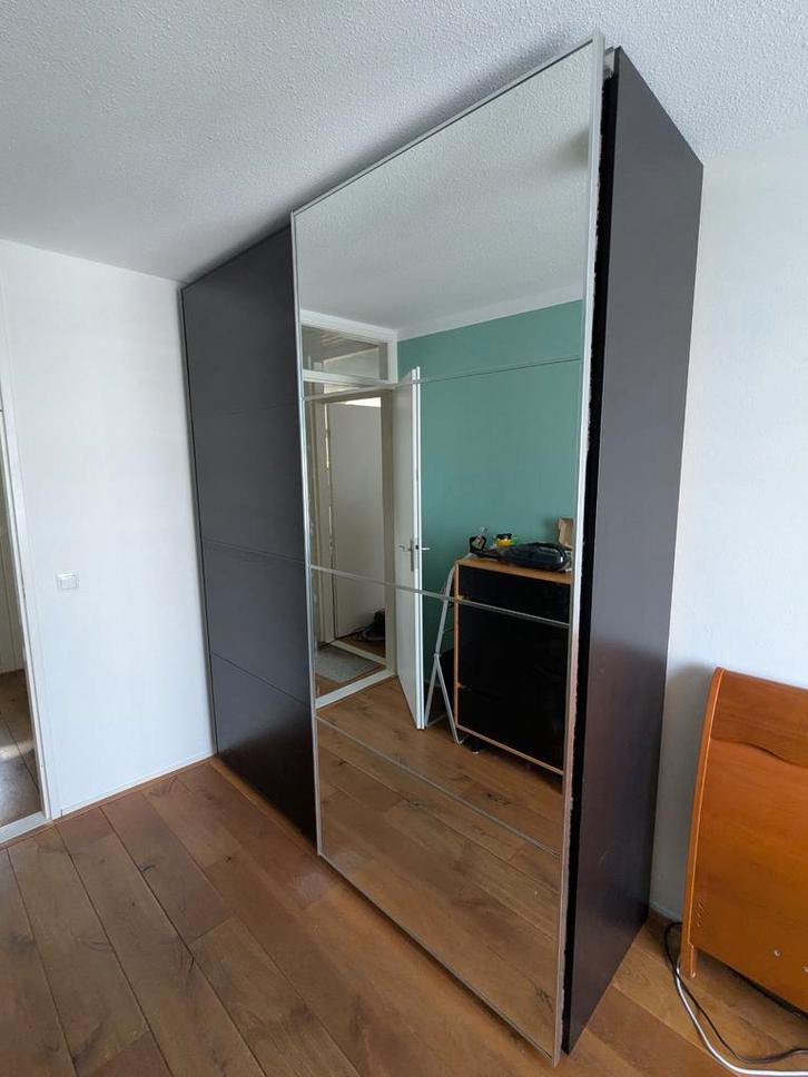 Pax kledingkast spiegeldeur schuifdeur (200x237x62), Huis en Inrichting, Kasten | Kledingkasten, Gebruikt, 200 cm of meer, 50 tot 75 cm