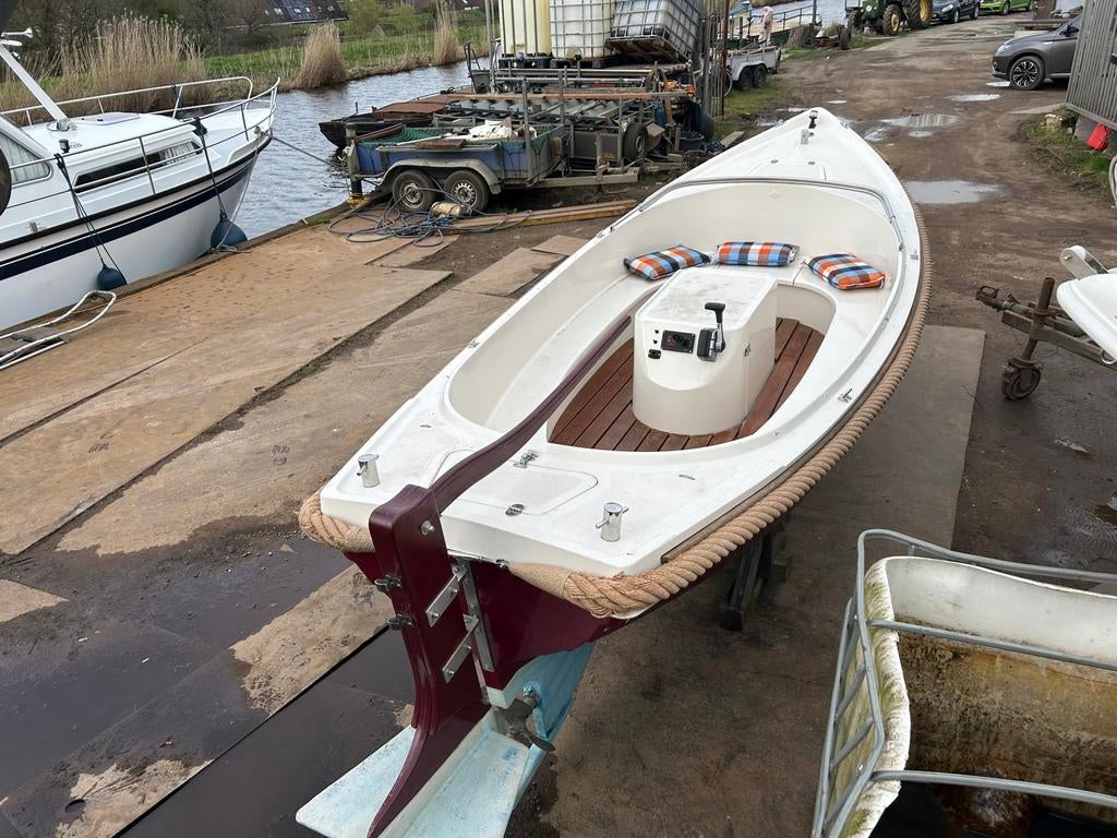 Nette Mopol 548 polyester sloep te koop, inruil mogelijk., Watersport en Boten, Ophalen, 10 tot 30 pk, Gebruikt, Binnenboordmotor