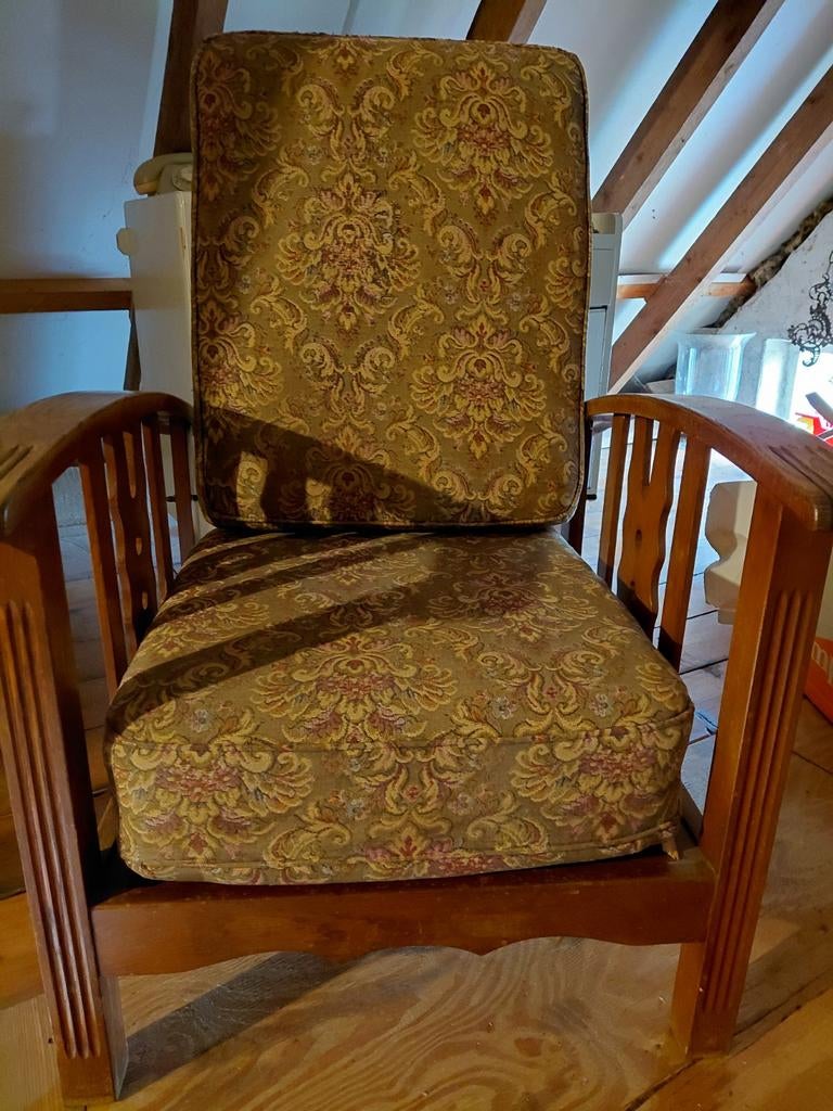 Oude eiken rookstoel, Antiek en Kunst, Antiek | Meubels | Stoelen en Banken, Ophalen