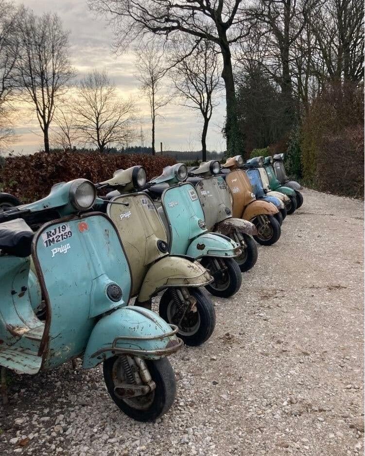 GEZOCHT oude scooter zonder papieren Voor MAX 50 euro, Ophalen of Verzenden