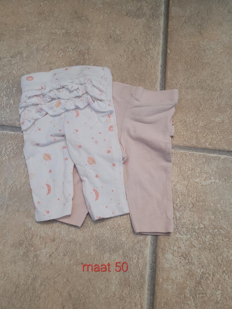 2 broekjes van Primark, maat 50, nooit gedragen, Kinderen en Baby's, Babykleding | Maat 50, Ophalen of Verzenden