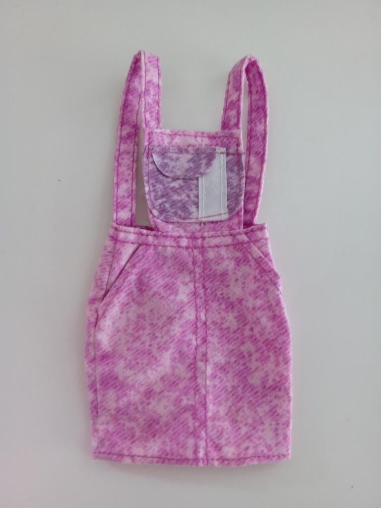 Kleding van Barbie United Colors of Benetton Fashions #9473, Ophalen of Verzenden, Zo goed als nieuw, Kleertjes