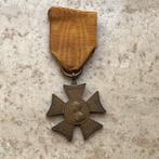 POLITIE AMSTERDAMS HERRINNERINGS MEDAILLE 1898-1938 JUB WILH, Ophalen of Verzenden, Overige materialen