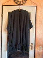 Mooie lange grijze poncho met franjes nu voor 19,99€, Noidea, Maat 42/44 (L), Ophalen of Verzenden, Zo goed als nieuw