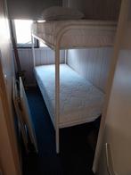 Stapelbed met 2 nieuwe matrassen., Ophalen, Zo goed als nieuw, Stapelbed