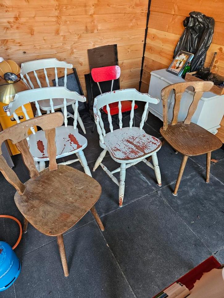 Vintage Cafestoelen - 2 Bruin, 3 Wit, 1 Rood, Antiek en Kunst, Antiek | Meubels | Stoelen en Banken, Ophalen