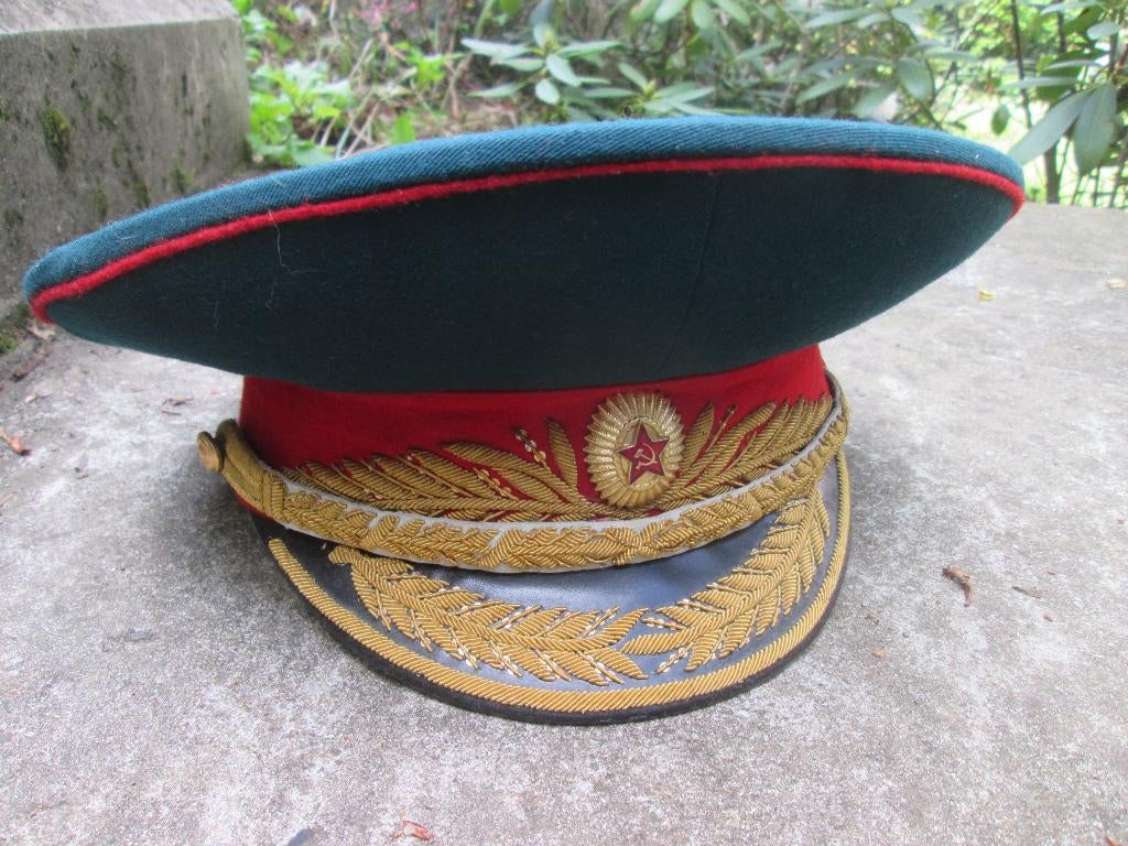 Russische generaals pet goud geborduurde klep en cocarde TOP, Ophalen of Verzenden, Landmacht, Nederland, Helm of Baret