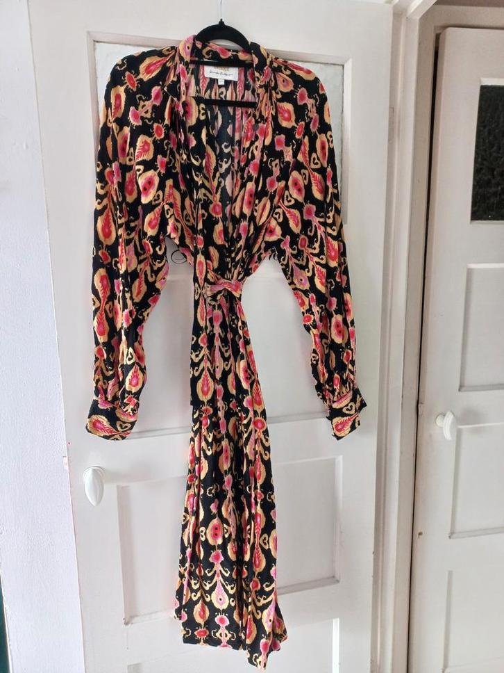 Shoeby Lonneke Nooteboom M/L, Kleding | Dames, Jurken, Zo goed als nieuw, Maat 42/44 (L), Onder de knie, Ophalen of Verzenden