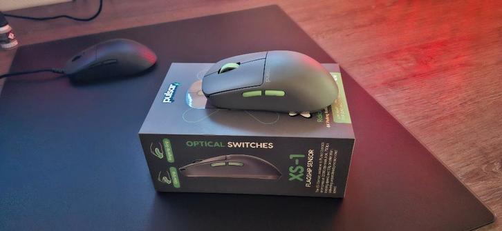 Pulsar X2 Crazylight Shadow, Computers en Software, Muizen, Zo goed als nieuw, Muis, Rechtshandig, Draadloos, Ophalen of Verzenden