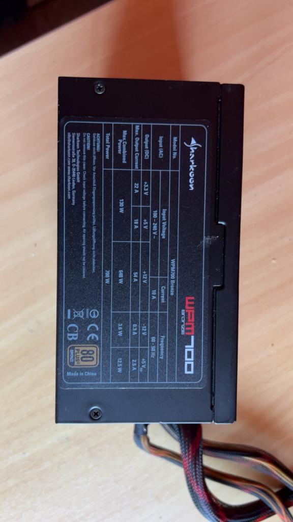 700w psu, Ophalen, Zo goed als nieuw