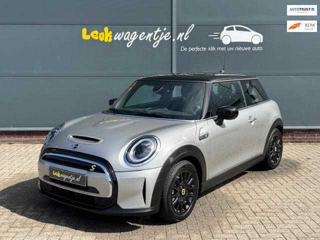 Mini Mini Electric Classic *carplay *stoelverw. *10.500 km, Gebruikt, 33 kWh, 4 stoelen, Leder en Stof