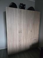 Zo goed als nieuwe kledingkast - 175x146x50 cm, Huis en Inrichting, Kasten | Kledingkasten, Ophalen
