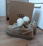 Superleuke UGG schoenen, UGG, Beige, Ophalen of Verzenden, Sneakers of Gympen