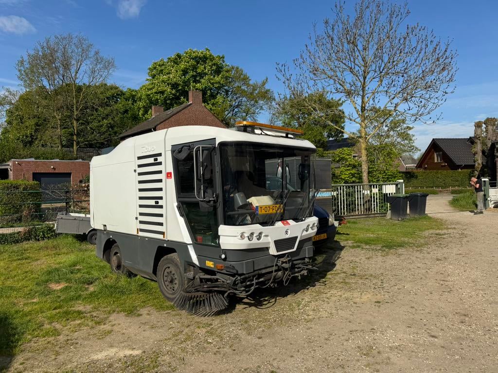 Veeg en zuigwagen  RAVO 530 topstaat, Ophalen