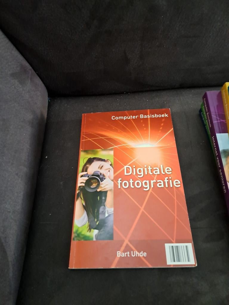 Computer Basisboek:, Ophalen of Verzenden, Zo goed als nieuw, Software, Bart Uhde