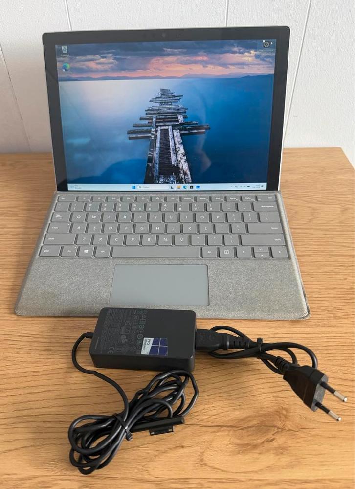 Microsoft Surface Pro 1769, Computers en Software, Windows Tablets, Gebruikt, Wi-Fi, 12 inch, 256 GB, Uitbreidbaar geheugen, Usb-aansluiting